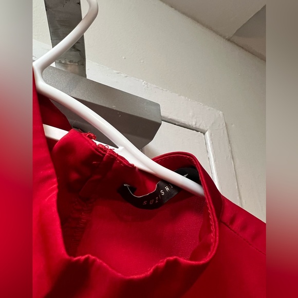 Suzy Shier High Neck Sleeveless Top - Picture 2 of 4